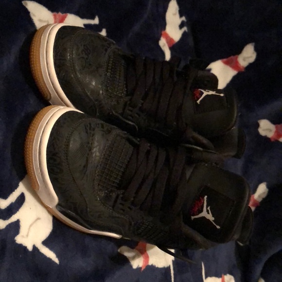 Retros 4 - Picture 2 of 5